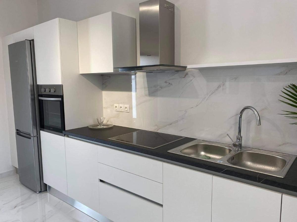 Oikoi II Apartment Коропион Екстериор снимка
