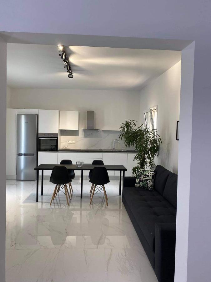 Oikoi II Apartment Коропион Екстериор снимка